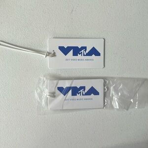 NEW set of 6 MTV luggage tags - say 2017VIDEO Music Awards  on the front